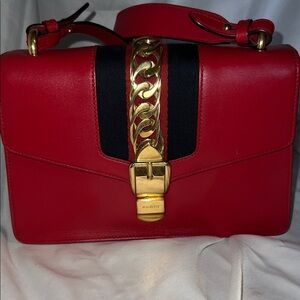 GUCCI
Calfskin Medium Sylvie Top Handle Bag Hibiscus Red